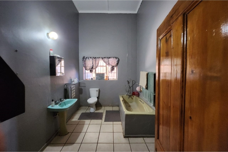 4 Bedroom Property for Sale in Boshof Free State
